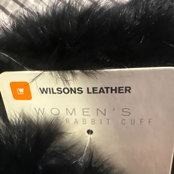 Woman’s black leather rabbit fur gloves - Picture 3 of 4